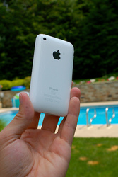 Brand New Unlocked Apple Iphone 3gS 16gb and 32gb Still In Stock