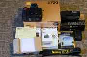 Nikon D700 12MP DSLR , Canon EOS 5D Mark II